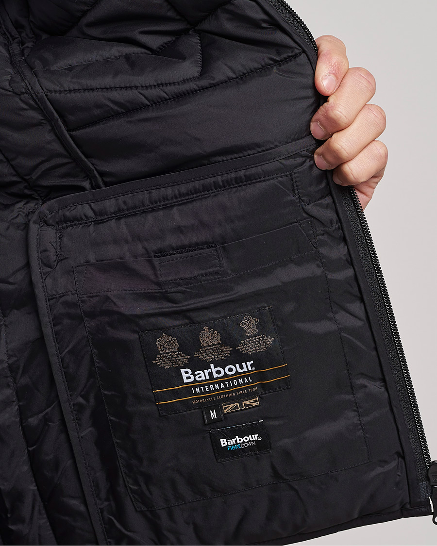 Mies | Takit | Barbour International | Ouston Hooded Quilt Jacket Black