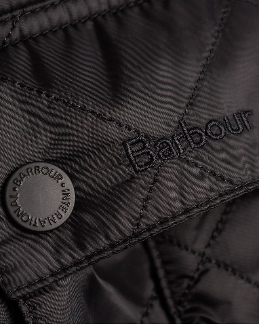 Barbour International Windshield Quilt Jacket Black osoitteesta CareOfCarl.