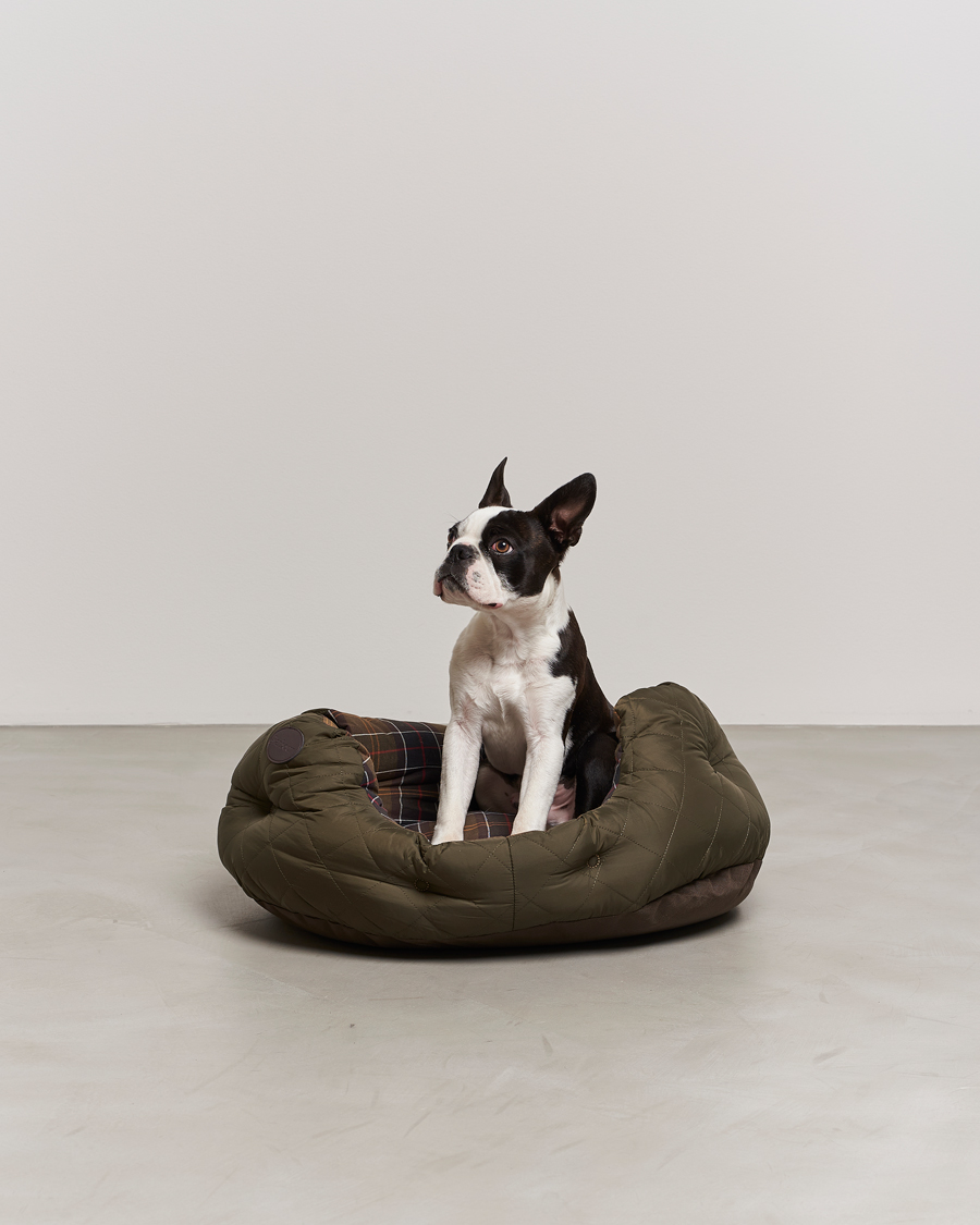 Mies | Quilted Dog Bed 24' Olive | Barbour Lifestyle | Quilted Dog Bed 24' Olive