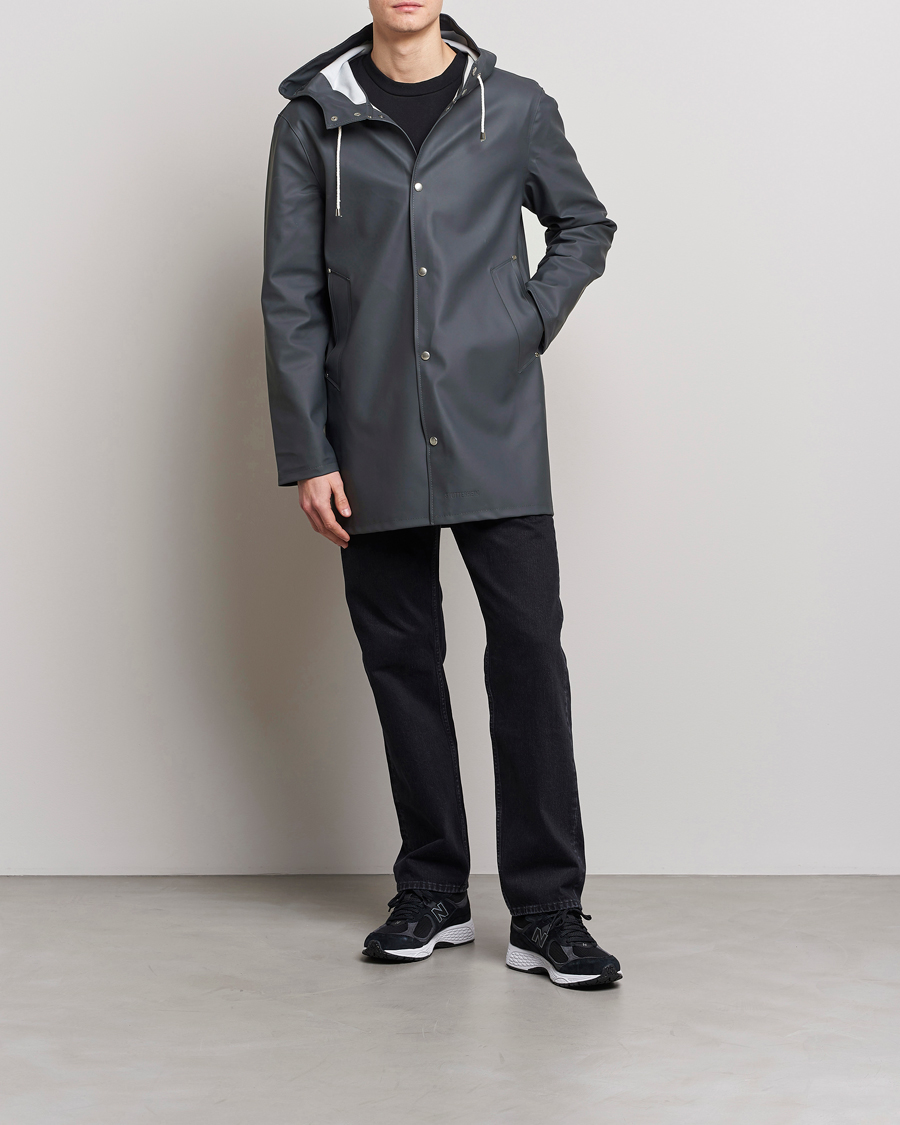 Mies | Takit | Stutterheim | Stockholm Raincoat Charcoal