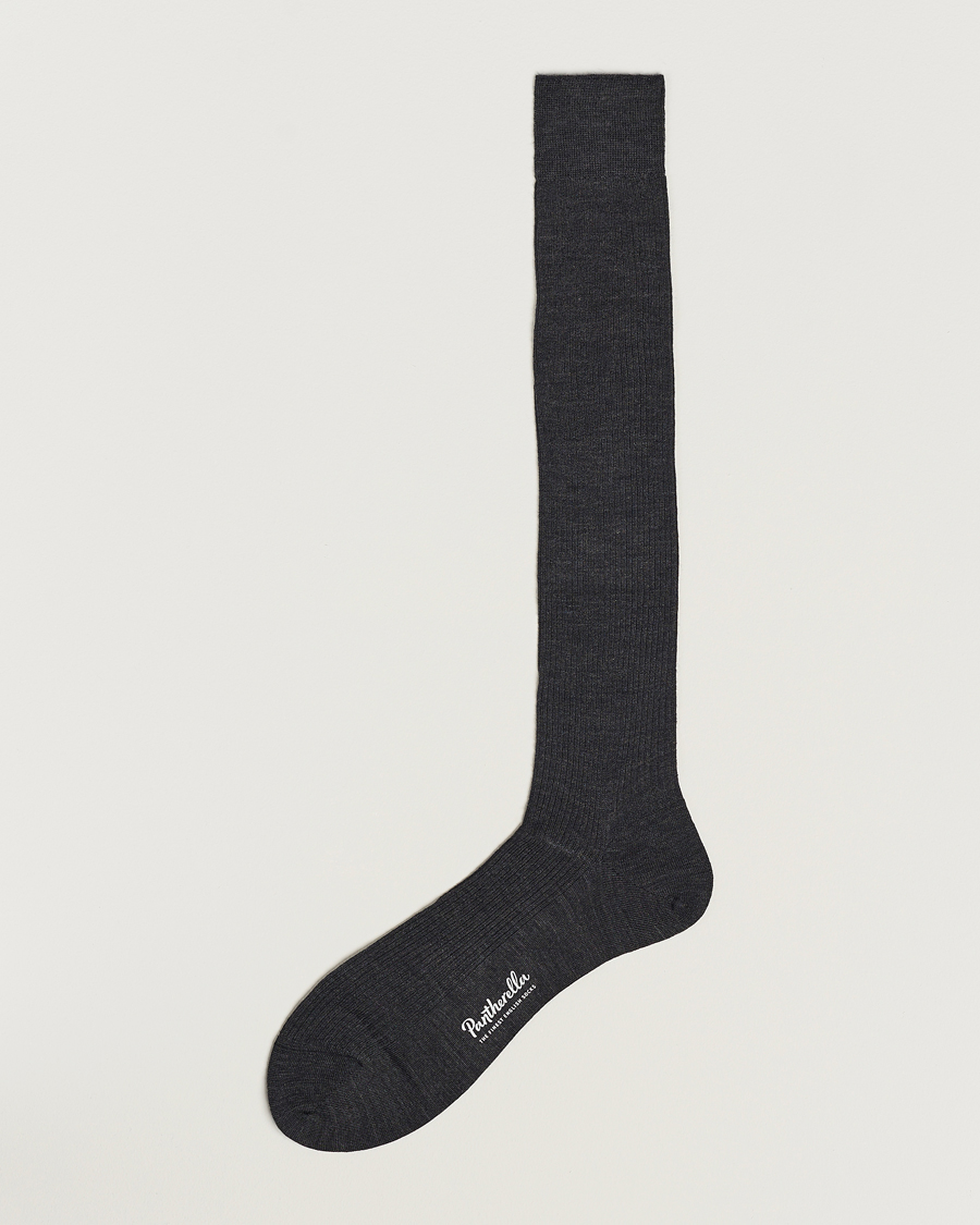 Mies | Alusvaatteet | Pantherella | Naish Long Merino/Nylon Sock Charcoal
