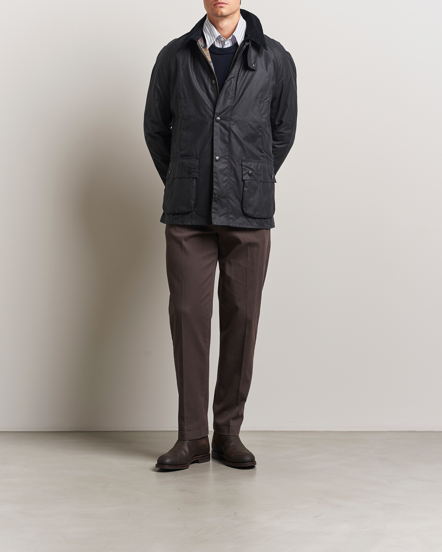 Mies | Takit | Barbour Lifestyle | Ashby Wax Jacket Navy