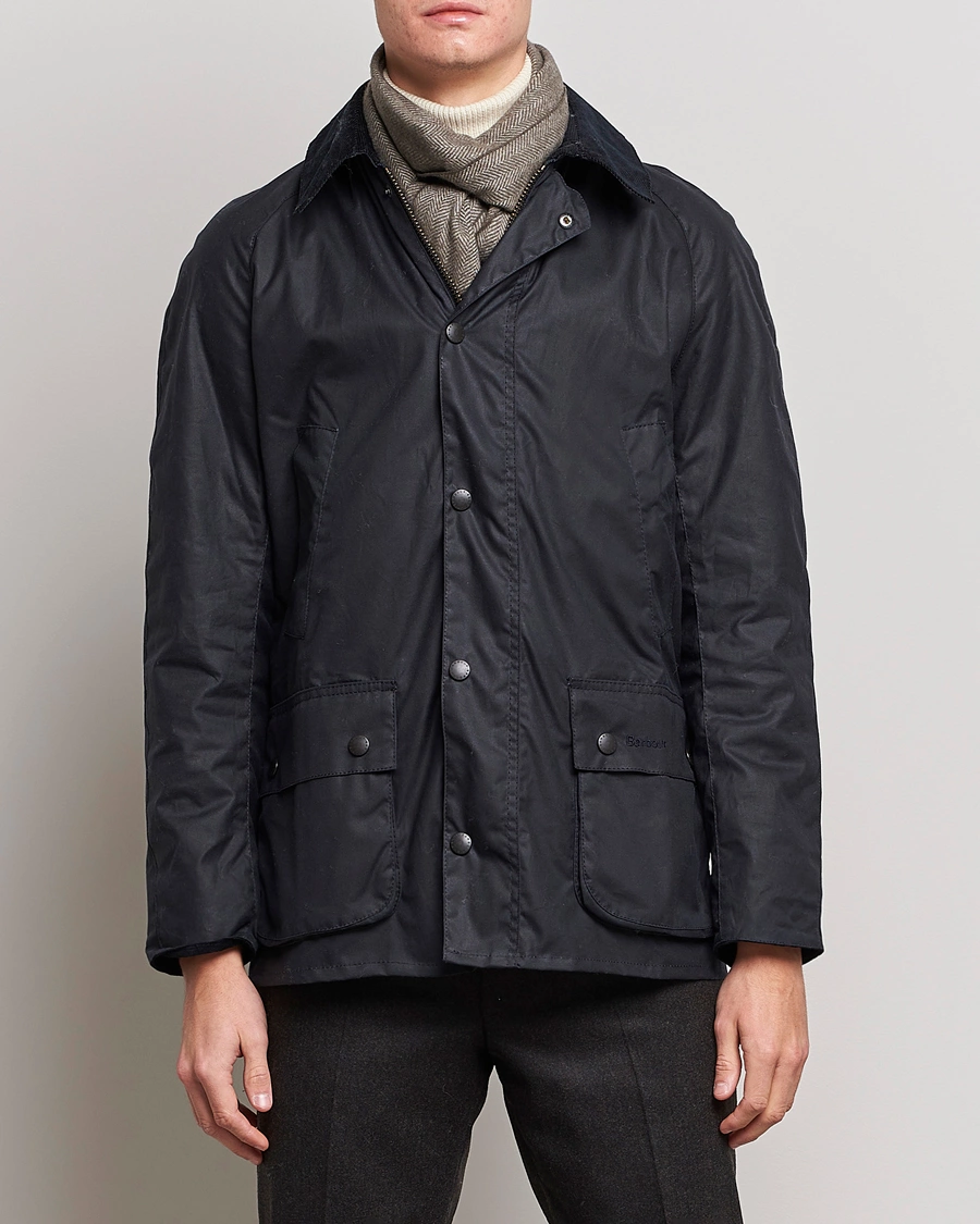 Mies | Takit | Barbour Lifestyle | Ashby Wax Jacket Navy