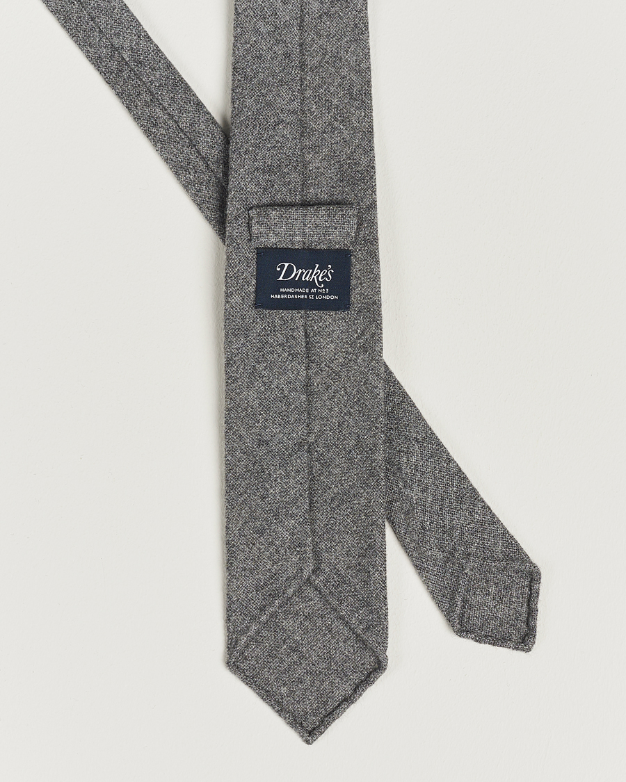 Mies | Solmiot | Drake's | Cashmere 8 cm Tie Light Grey