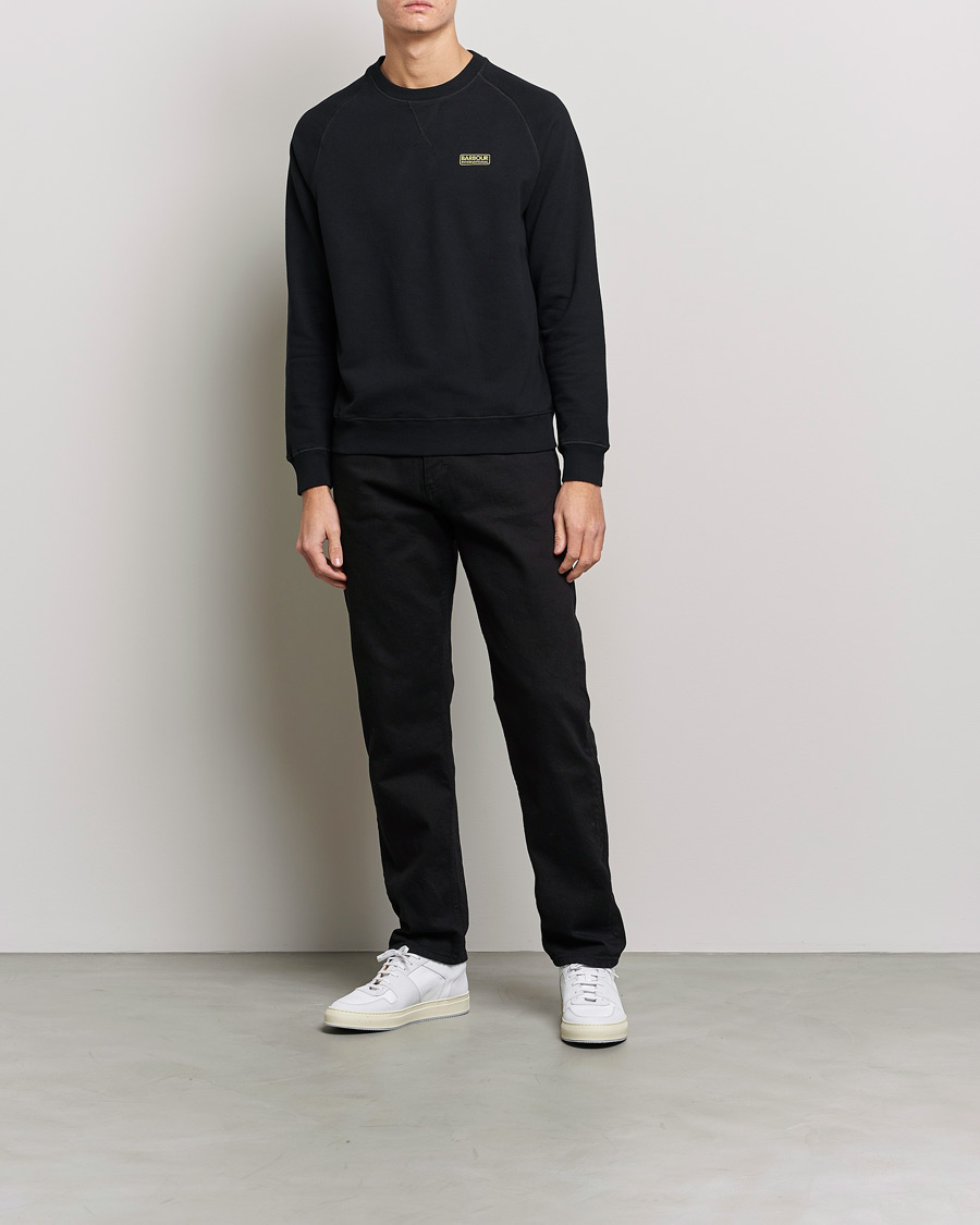 Mies | Puserot | Barbour International | Essential Crew Neck Sweat Black