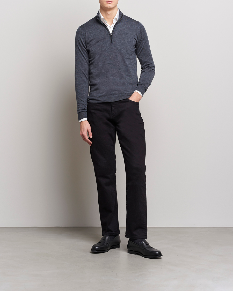 Mies | Puserot | John Smedley | Barrow Extra Fine Merino Half Zip Charcoal