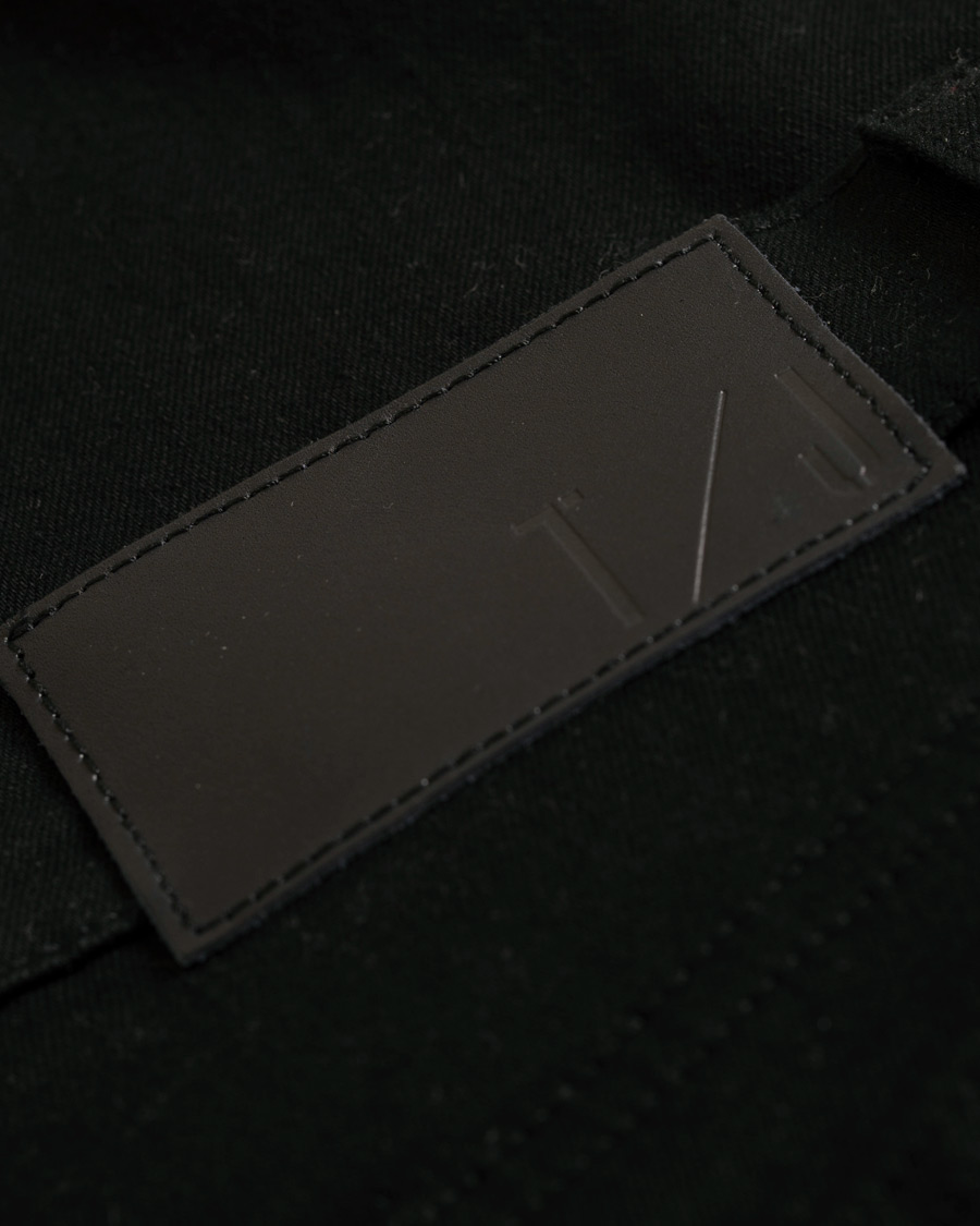 Mies | Farkut | Tiger of Sweden | Slim Infinity Jeans Black