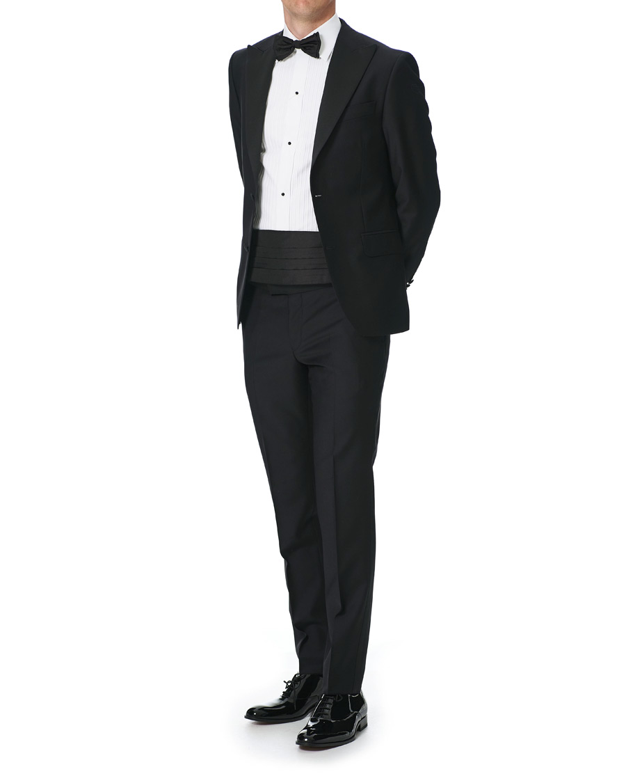 Mies | Tyylikkäänä uudenvuoden juhliin | Oscar Jacobson | Duke Tuxedo Trouser Black