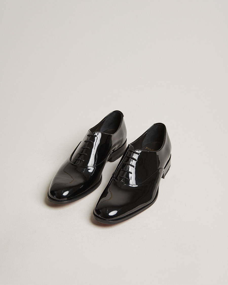 Mies | Lakerikengät | Loake Shoemakers | Loake Lifestyle Patent Black