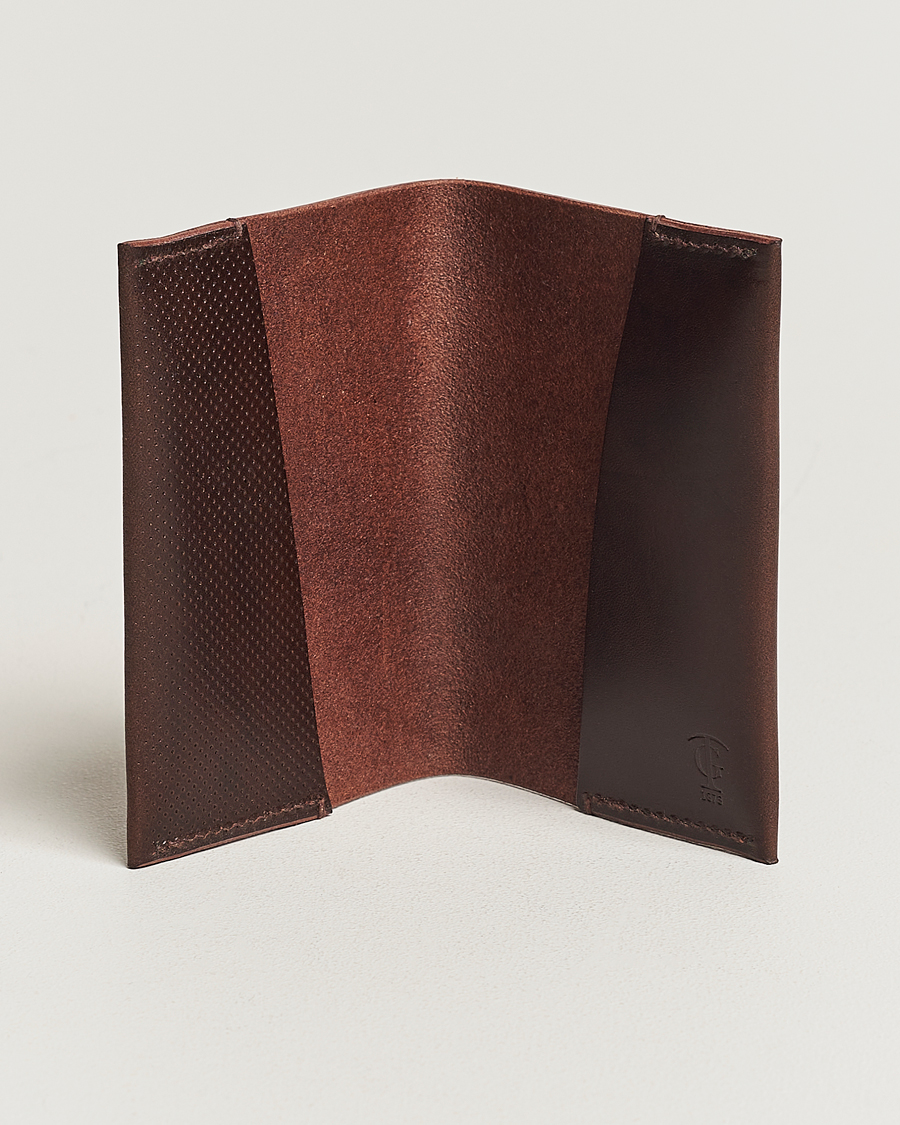 Mies | Lompakot | Tärnsjö Garveri | Passport Cover Dark Brown