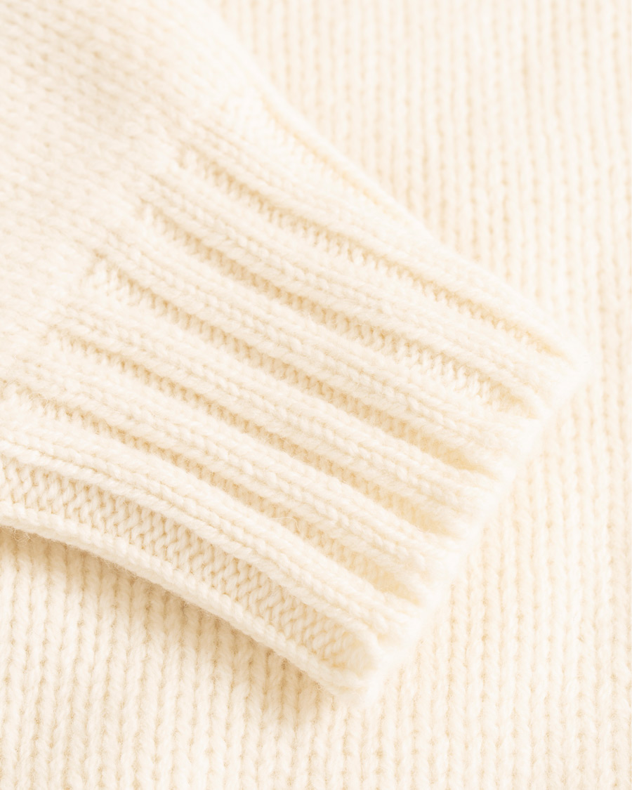 Mies | Puserot | Drake's | Lambswool Rollneck White