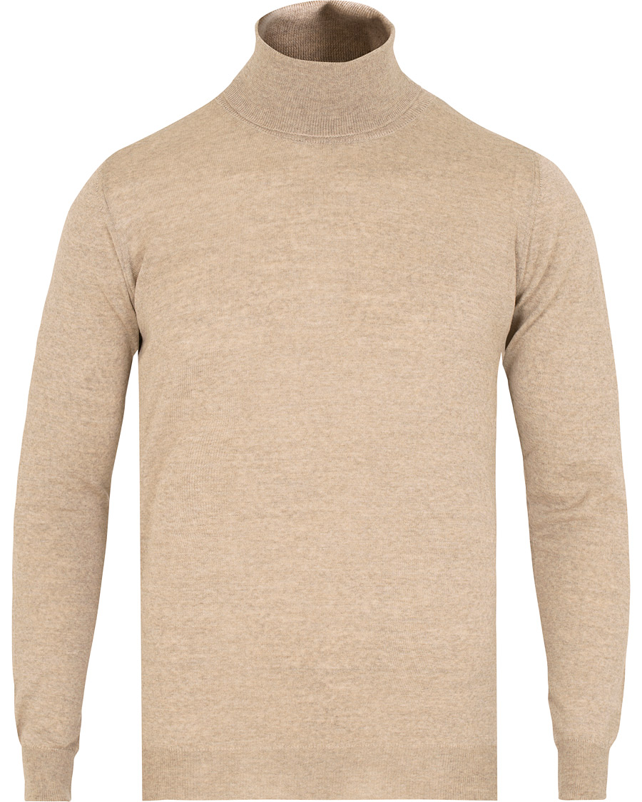 Mies | Puserot | Oscar Jacobson | Cole Extra Fine Merino Rollneck Beige