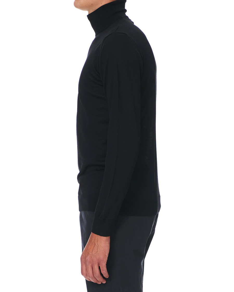 Mies | Puserot | Oscar Jacobson | Cole Extra Fine Merino Rollneck Black
