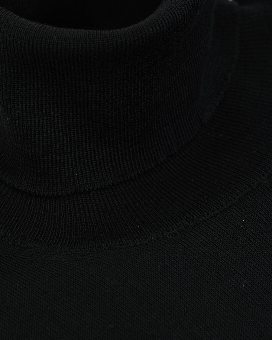 Mies | Puserot | Oscar Jacobson | Cole Extra Fine Merino Rollneck Black