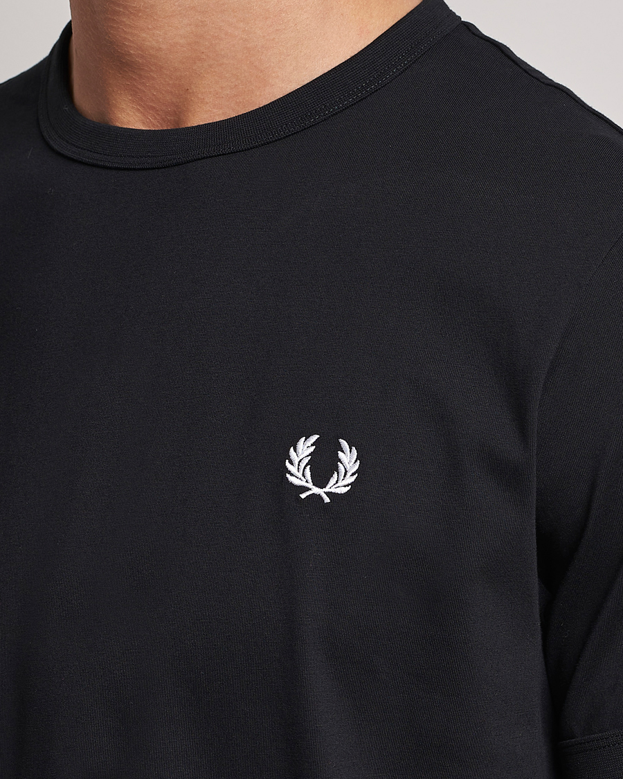 Mies | T-paidat | Fred Perry | Ringer Crew Neck Tee Black