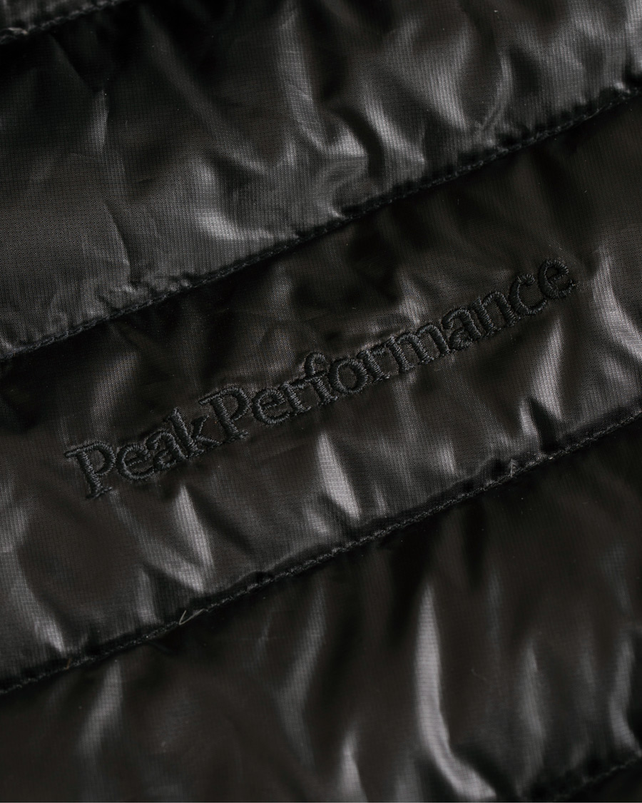 Mies | Takit | Peak Performance | Ice Down Hooded Jacket Black