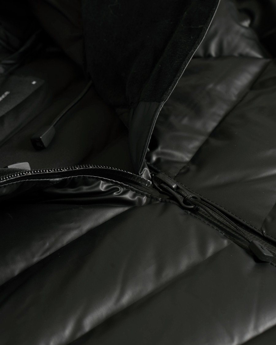 Mies | Takit | Peak Performance | Frost Dry Down Hooded Jacket Black