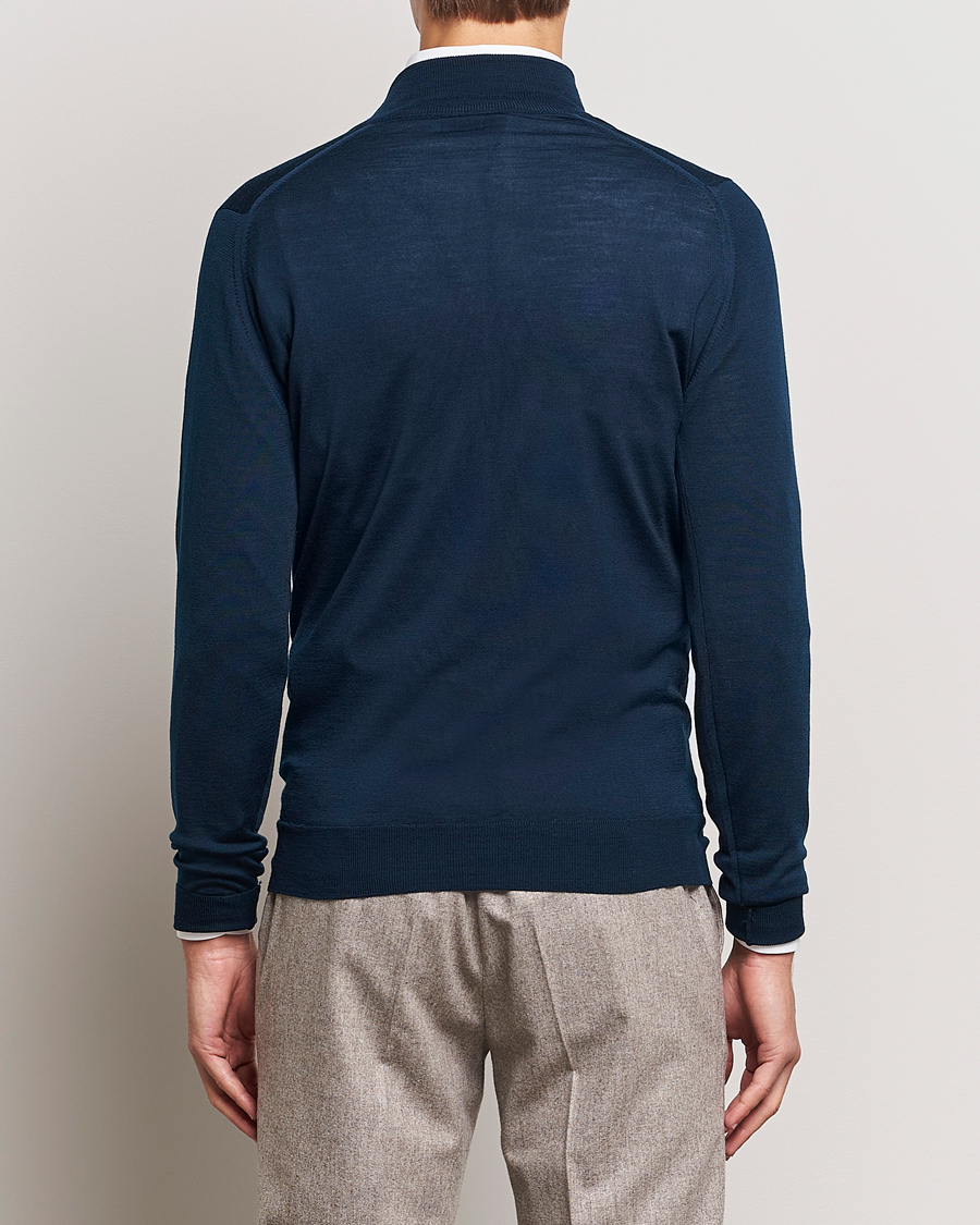 Mies | Puserot | John Smedley | Barrow Extra Fine Merino Half Zip Orion Green