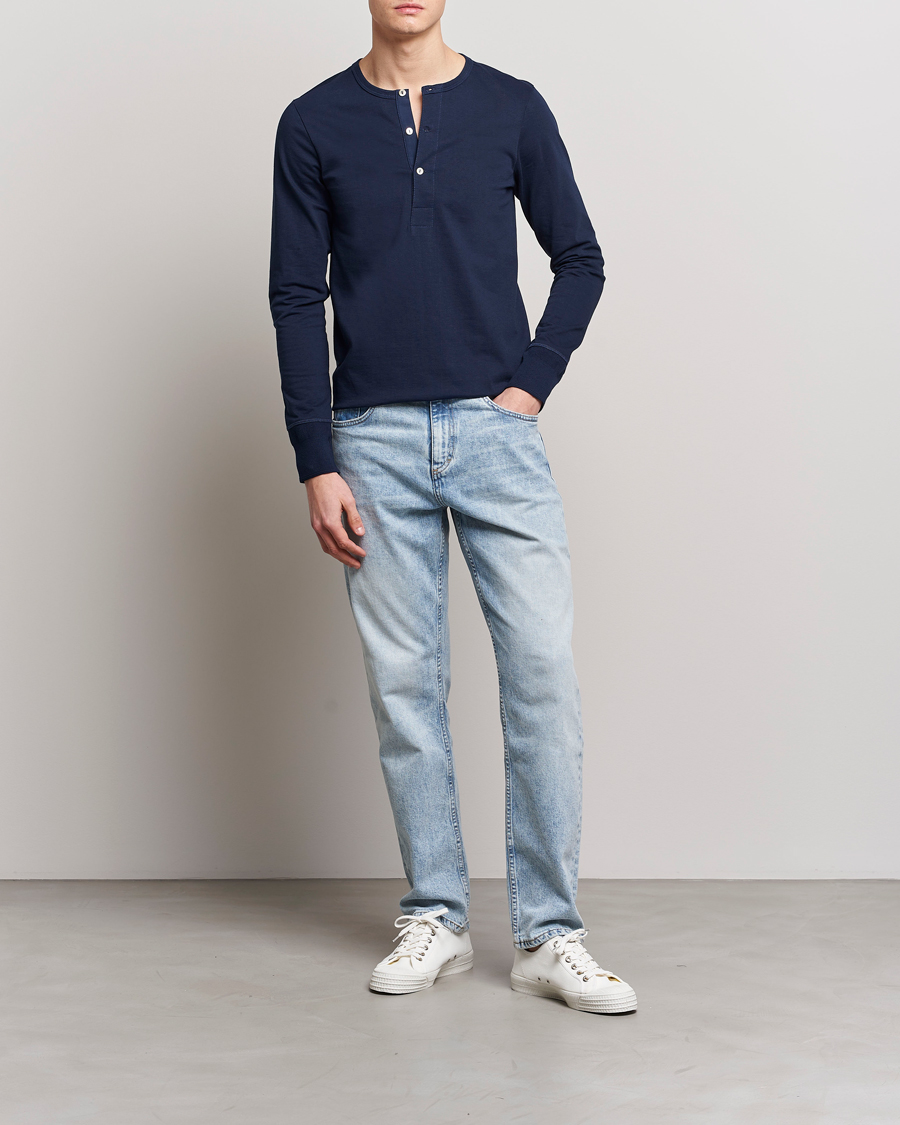 Mies | Puserot | Merz b. Schwanen | Classic Organic Cotton Henley Sweater Ink Blue