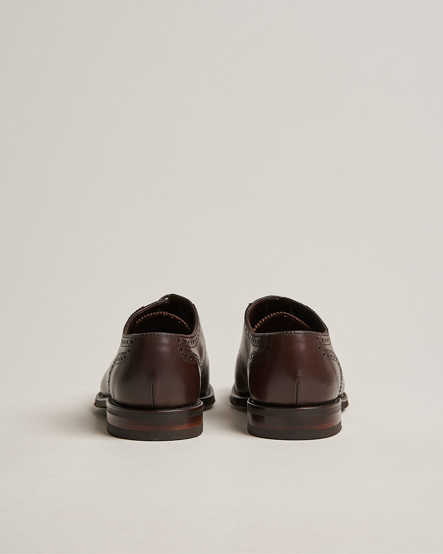 Mies | Brogue-kengät | Loake 1880 | Fleet Brogue Shadow Sole Dark Brown Calf