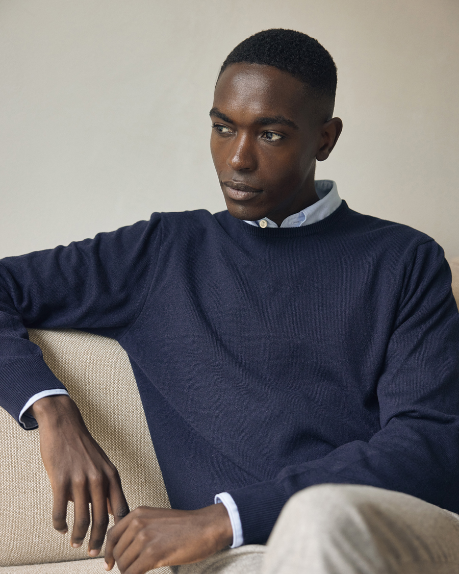 Mies | Puserot | Piacenza Cashmere | Cashmere Crew Neck Sweater Navy