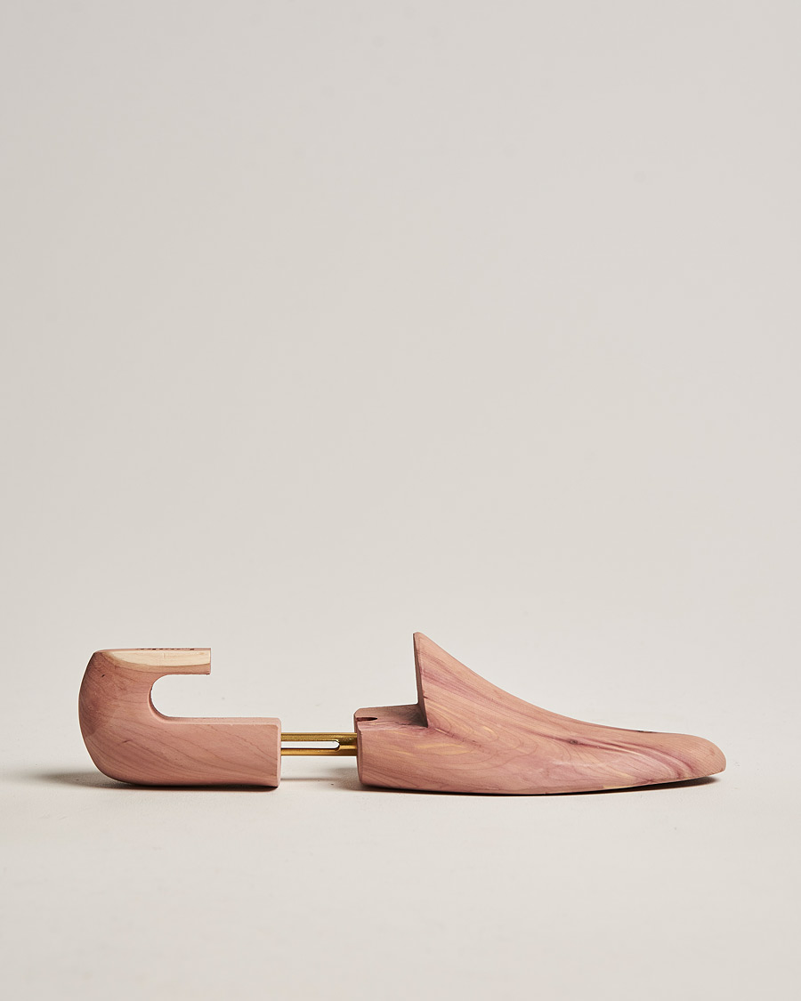 Mies | Kenkien huolto | Loake 1880 | Cedar Wood Shoe Tree