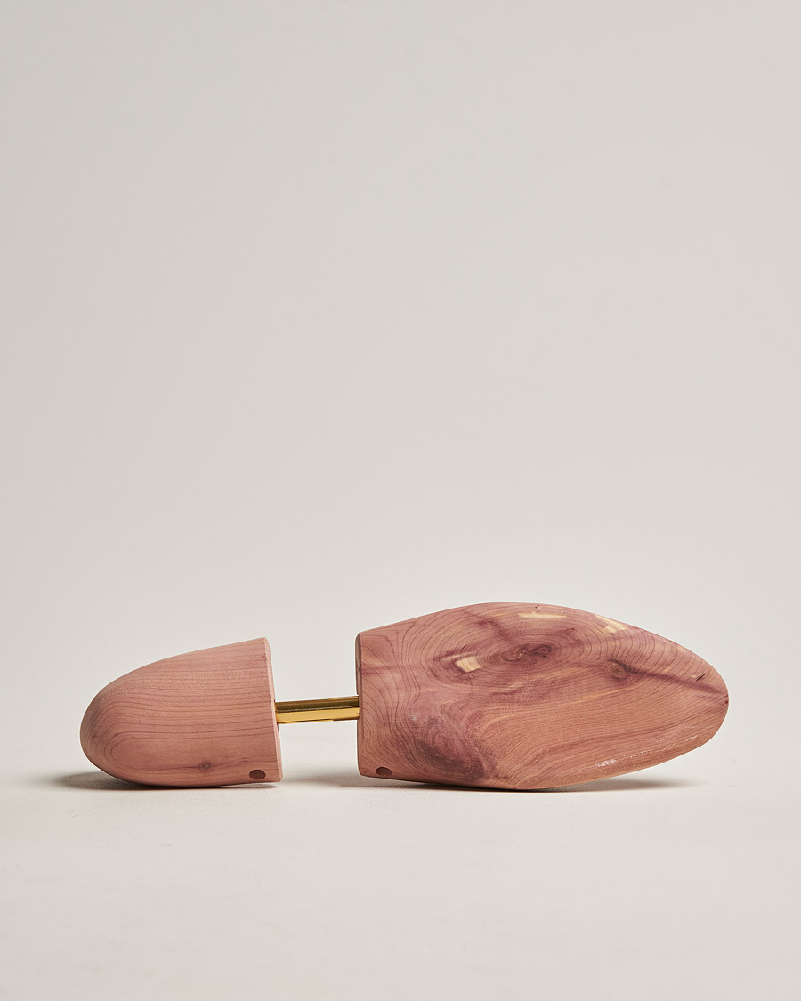 Mies | Kenkien huolto | Loake 1880 | Cedar Wood Shoe Tree