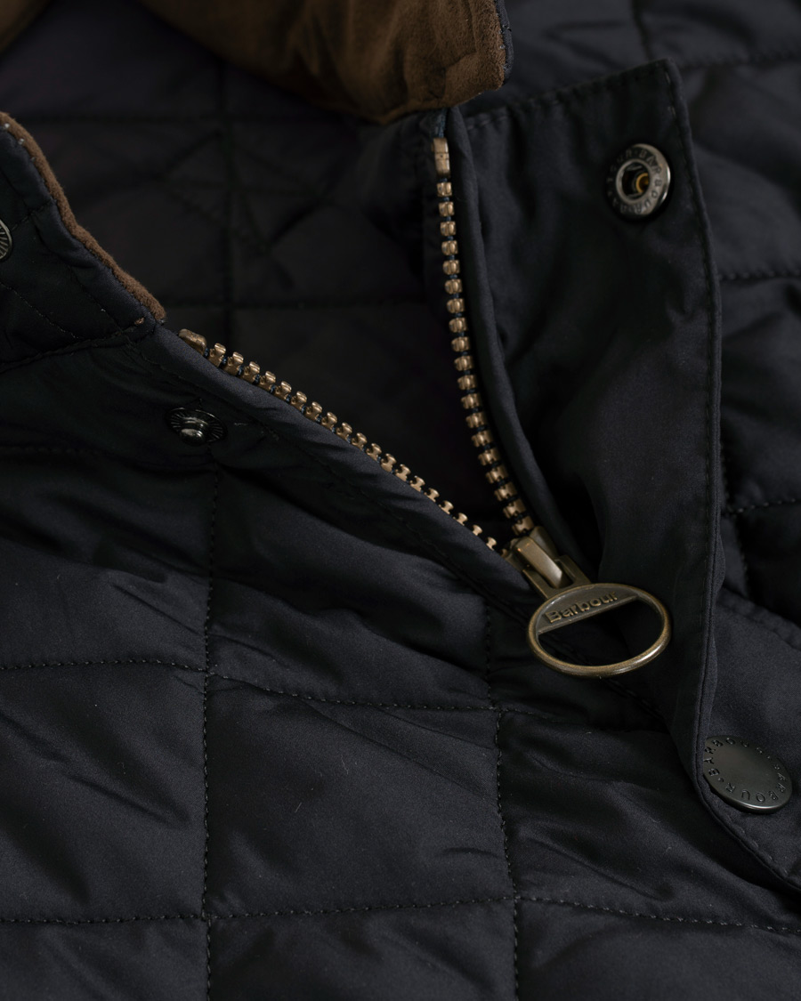Mies | Takit | Barbour Lifestyle | Lowerdale Quilted Gilet Navy L Navy