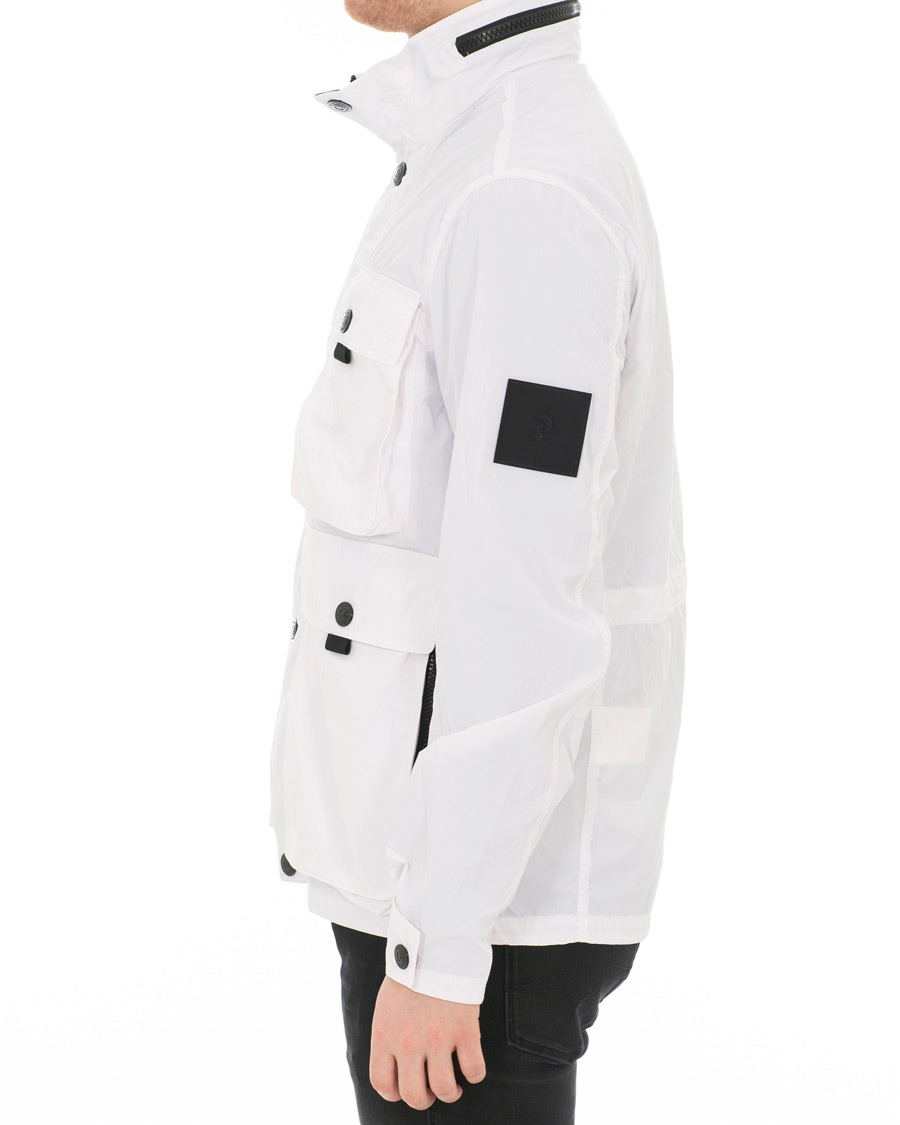 Mies | Takit | Peak Performance | X6 Field Jacket White