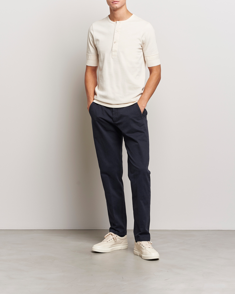 Mies | Puserot | Merz b. Schwanen | Short Sleeve Organic Cotton Henley Nature