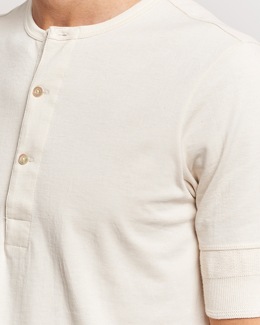 Mies | Puserot | Merz b. Schwanen | Short Sleeve Organic Cotton Henley Nature