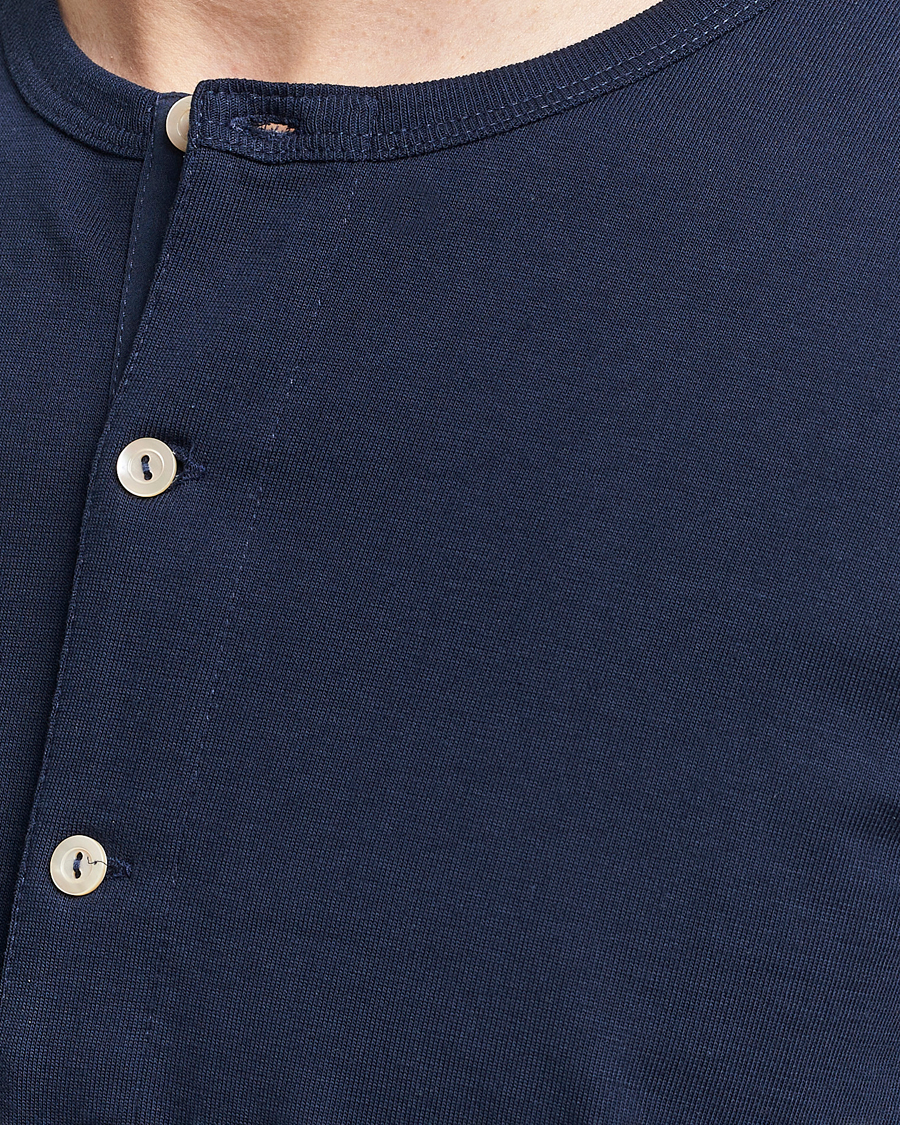 Mies | Puserot | Merz b. Schwanen | Short Sleeve Organic Cotton Henley Ink Blue