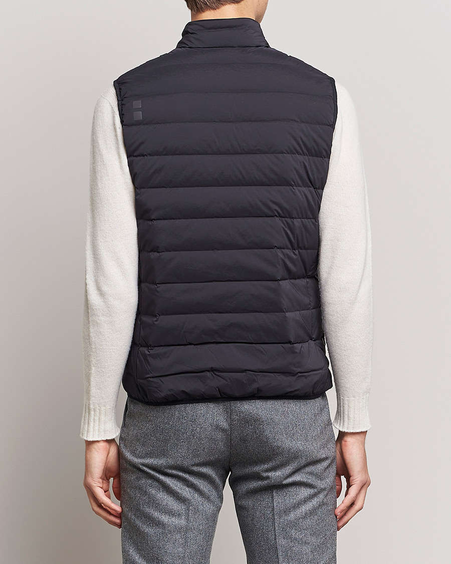 Mies | Ulkoliivit | UBR | Sonic Vest Black Storm