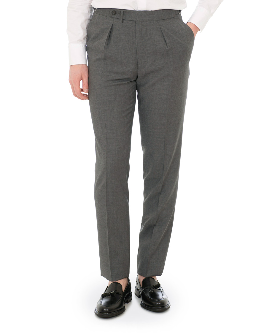 Mies | Housut | Berg&Berg | Arnold Pleated Side Adjuster Wool Trousers Grey