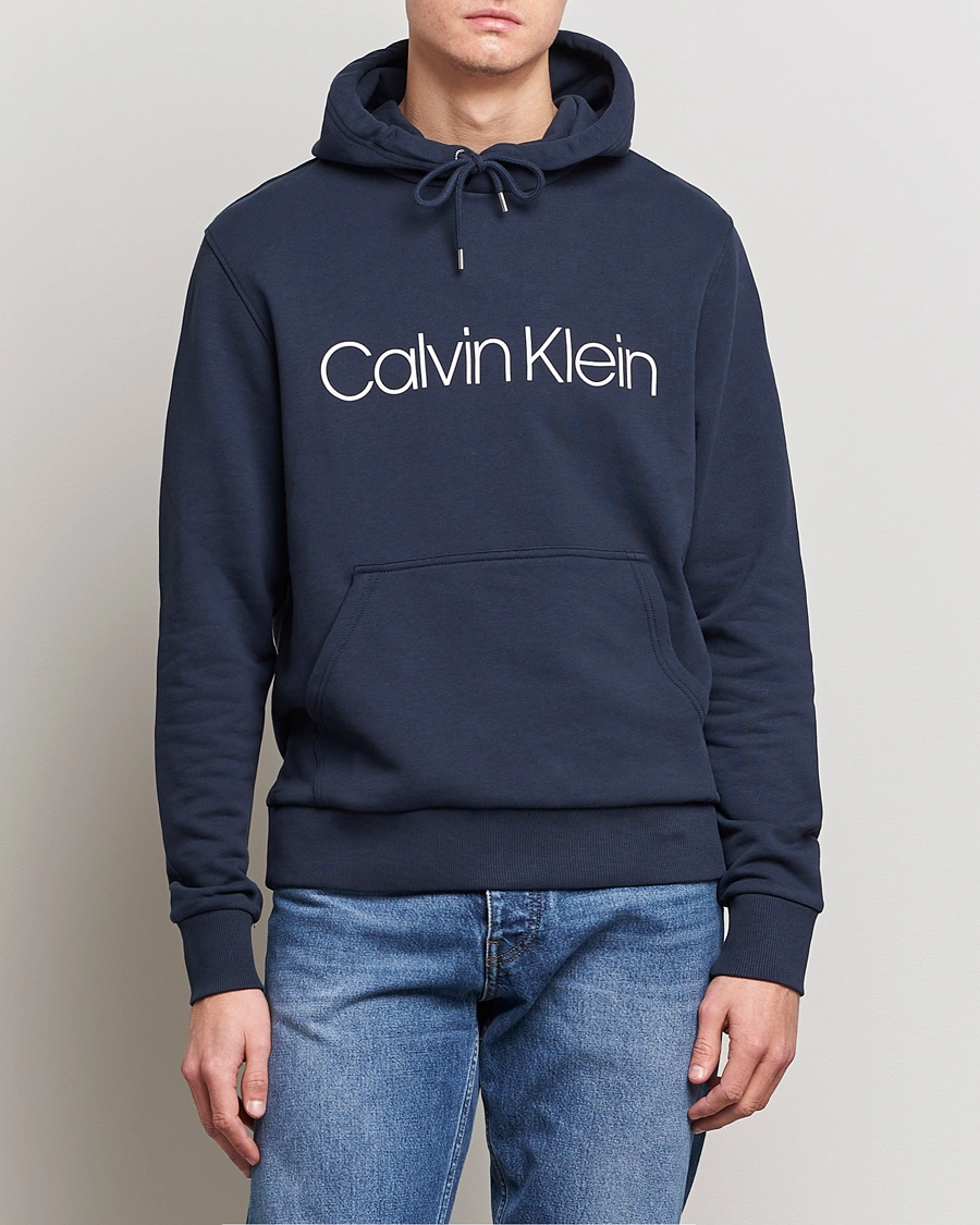 Mies |  | Calvin Klein | Front Logo Hoodie Navy