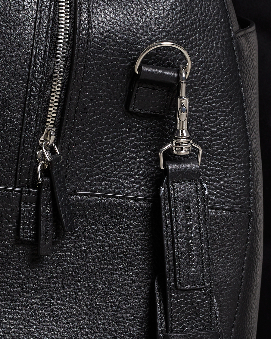 Mies | Laukut | Tiger of Sweden | Brome Grained Leather Weekendbag Black