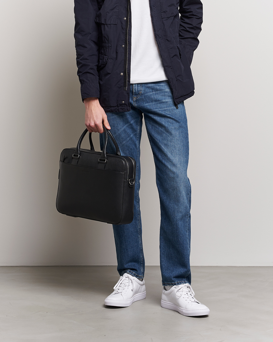 Mies | Laukut | Tiger of Sweden | Burin Grained Leather Breifcase Black