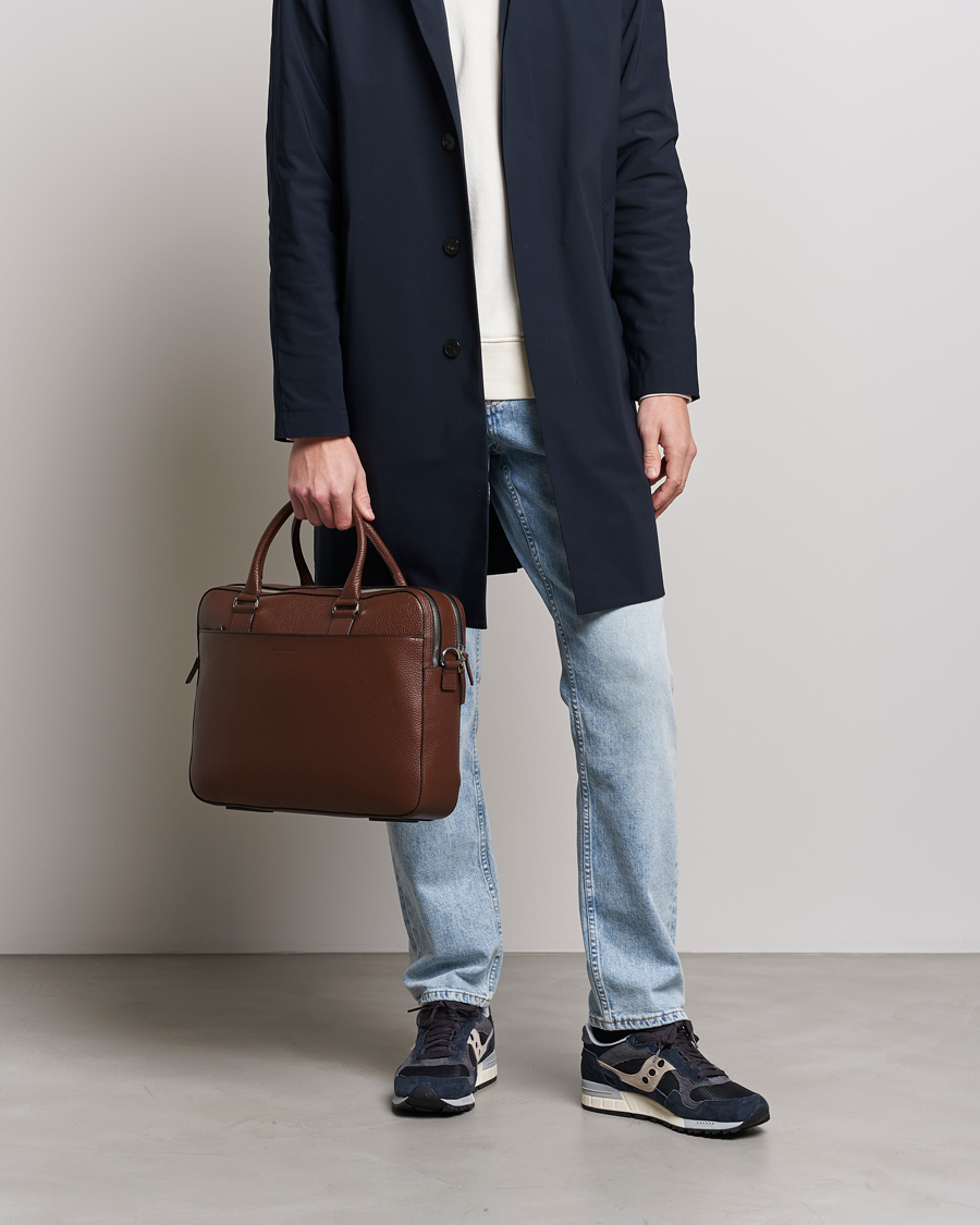 Mies | Laukut | Tiger of Sweden | Burin Grained Leather Briefcase Brown
