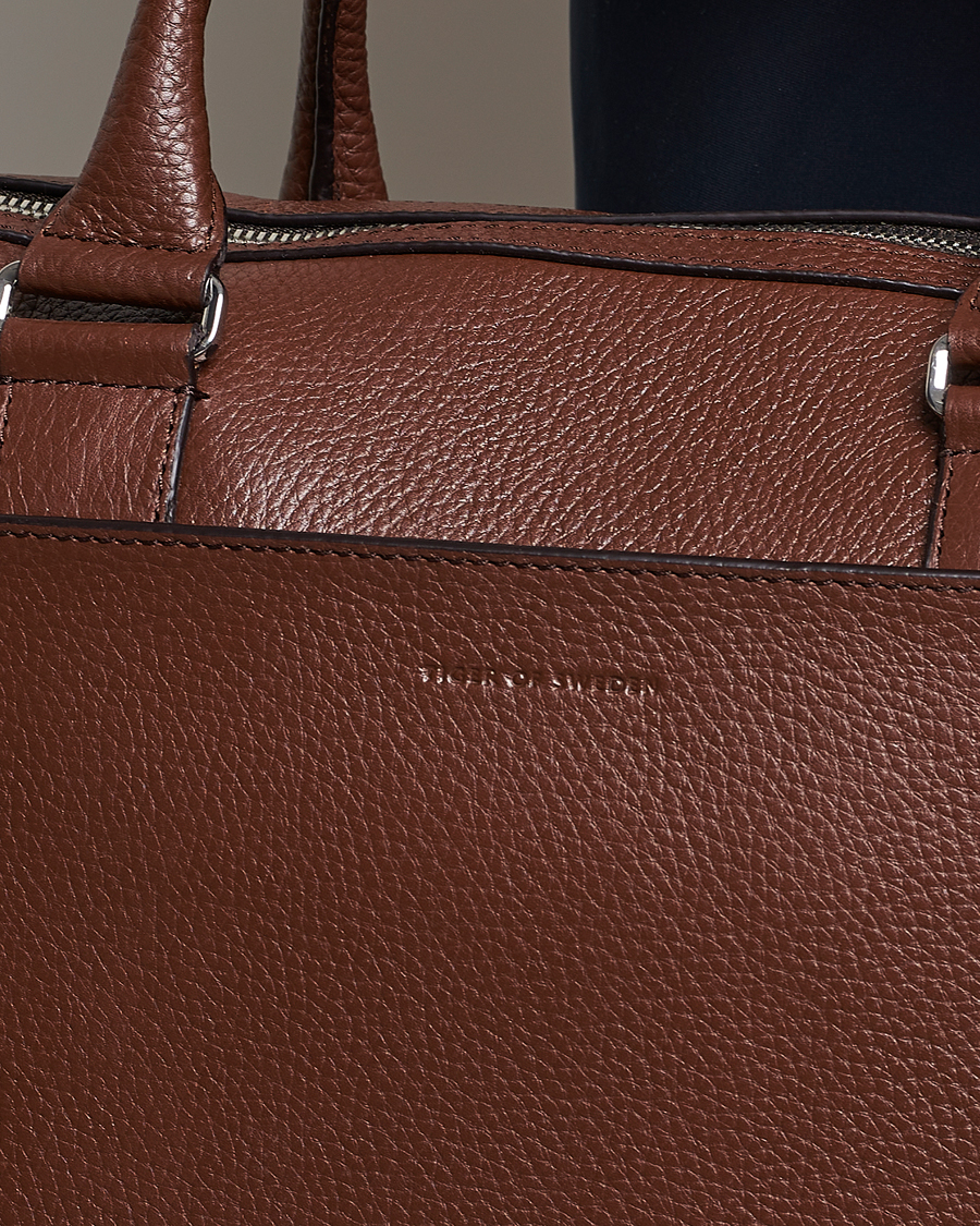 Mies | Laukut | Tiger of Sweden | Burin Grained Leather Briefcase Brown