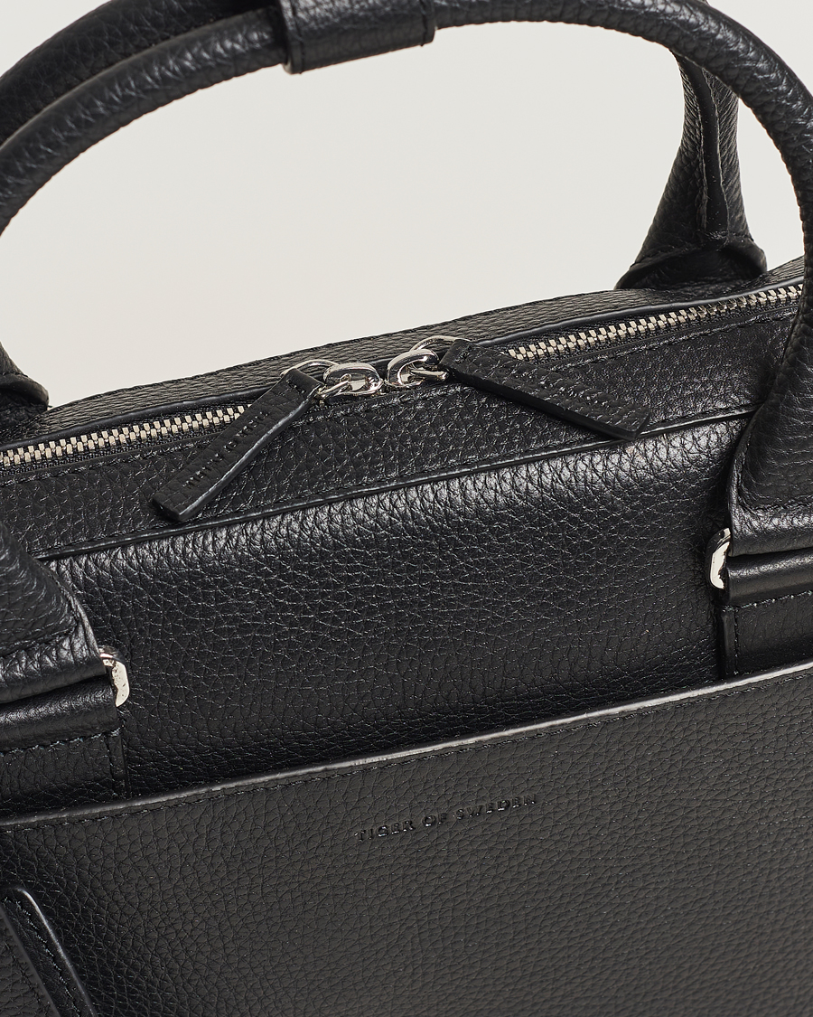 Mies | Laukut | Tiger of Sweden | Bosun Grained Leather Briefcase Black