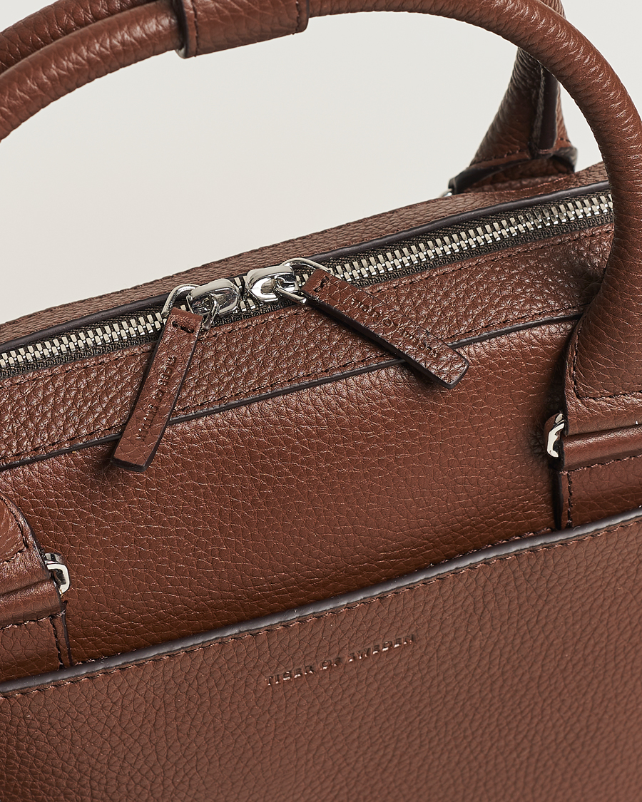 Mies | Laukut | Tiger of Sweden | Bosun Grained Leather Briefcase Brown