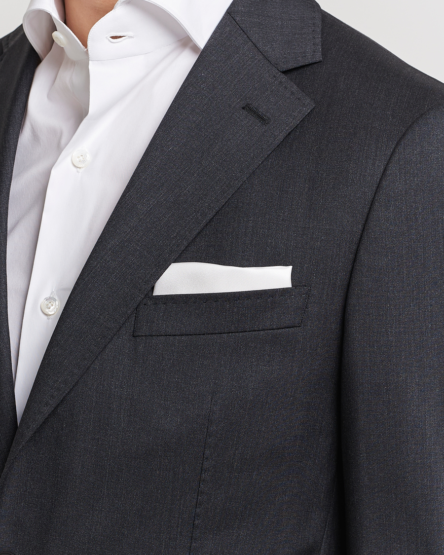 Mies | Taskuliinat | Amanda Christensen | Handkercheif Silk White