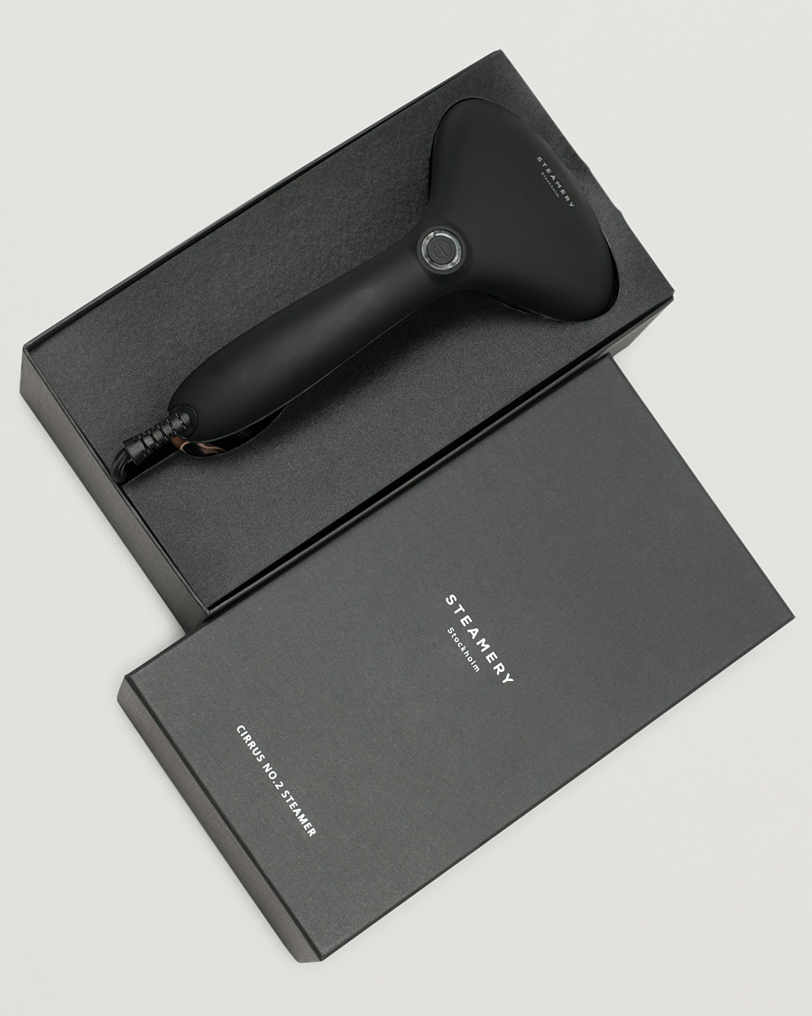 Mies | Steamery Cirrus No. 2 Travel Steamer Jet Black | Steamery | Cirrus No. 2 Travel Steamer Jet Black