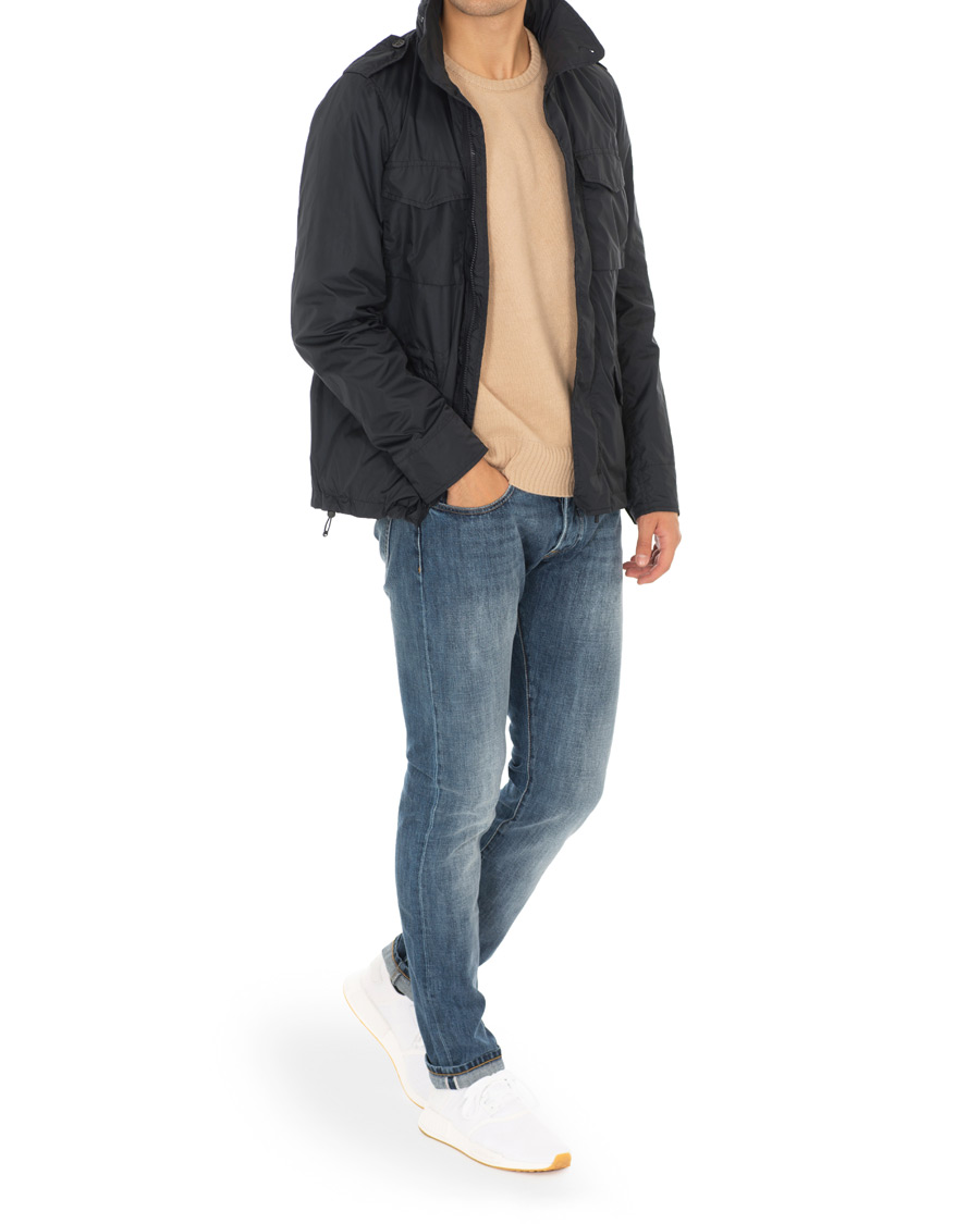 Mies | adidas Originals NMD_R1 Running Sneaker White | adidas Originals | NMD_R1 Running Sneaker White