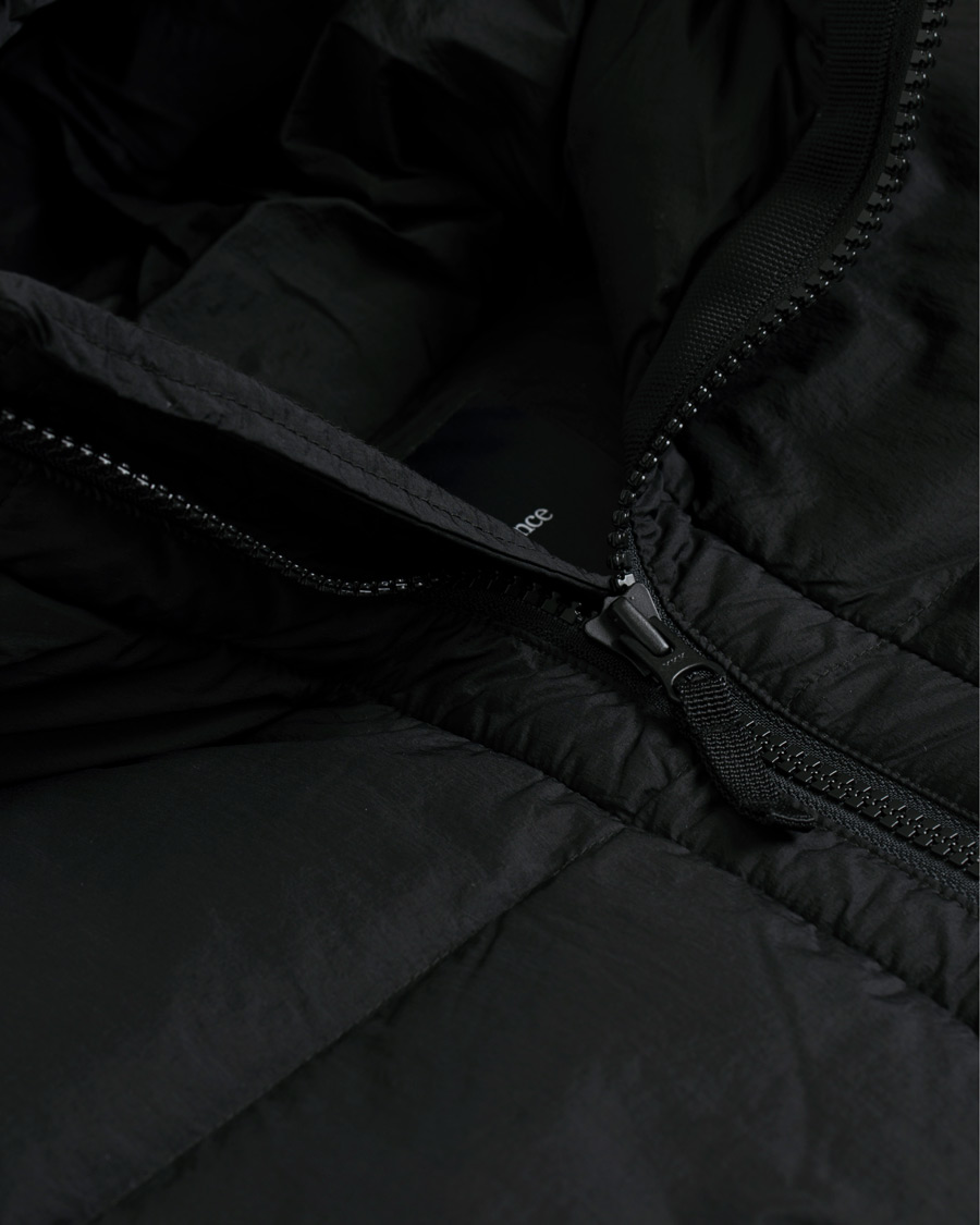 Mies | Takit | Peak Performance | Offense Crinkly Nylon Jacket Black