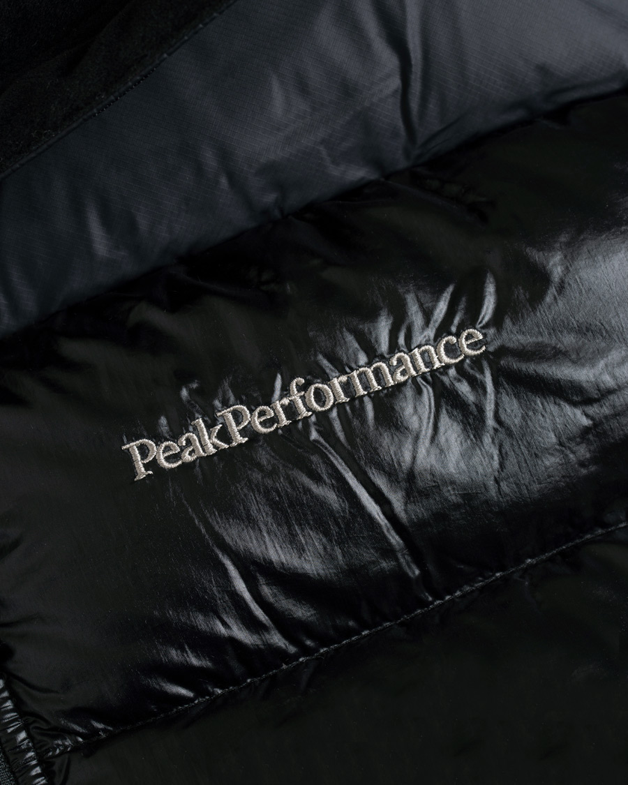Mies | Takit | Peak Performance | Frost Glacier Down Jacket Black