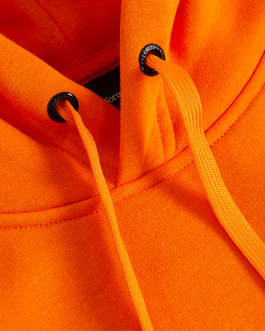 Mies | Puserot | Peak Performance | Logo Hoodie Orange