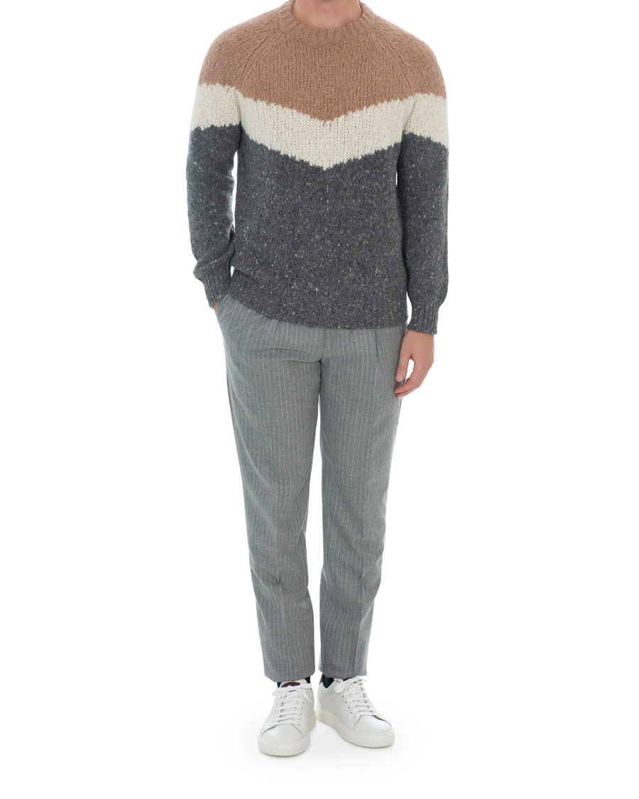 Mies | Housut | Brunello Cucinelli | Slim Fit Pin Stripe Pleated Flannel Trousers Light Grey