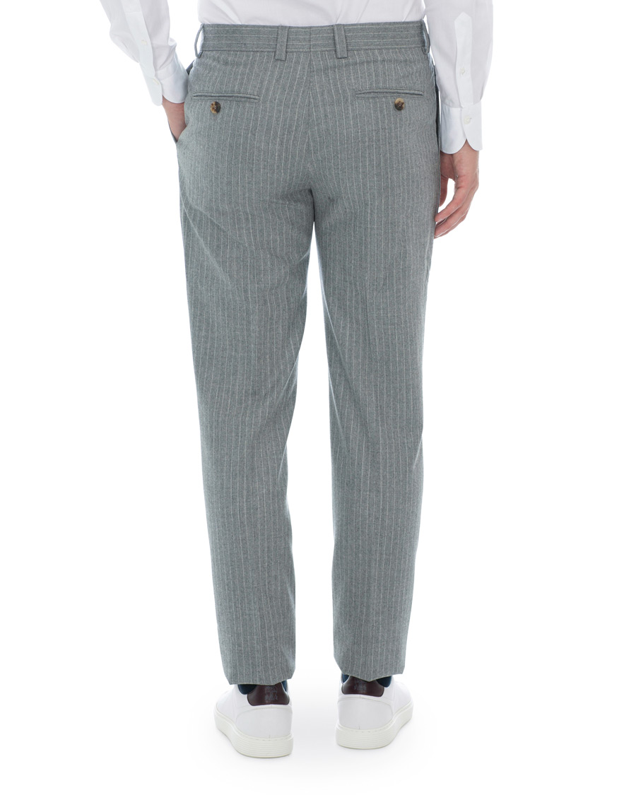 Mies | Housut | Brunello Cucinelli | Slim Fit Pin Stripe Pleated Flannel Trousers Light Grey