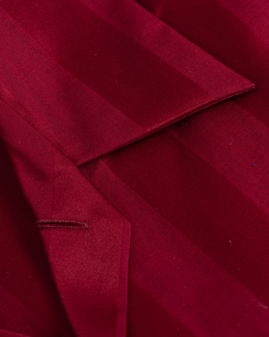 Mies | Yöpuvut ja kylpytakit | Derek Rose | Cotton Satin Striped Pyjama Set Wine Red